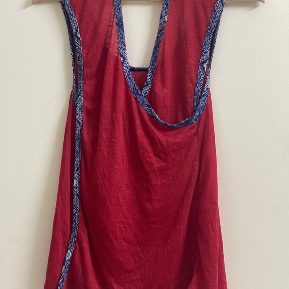 Tank top - Picture 2 of 5